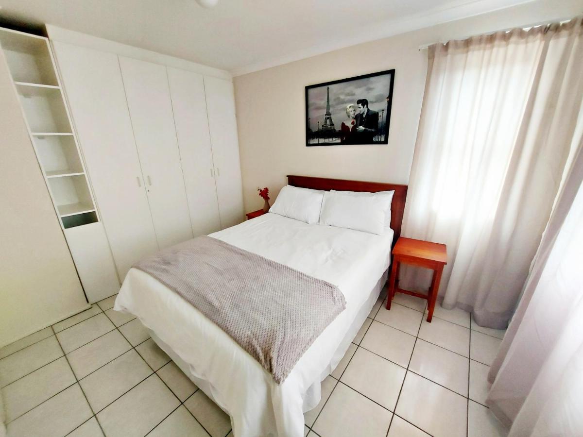 Broadway Self Catering Apartments Durbanville Luaran gambar